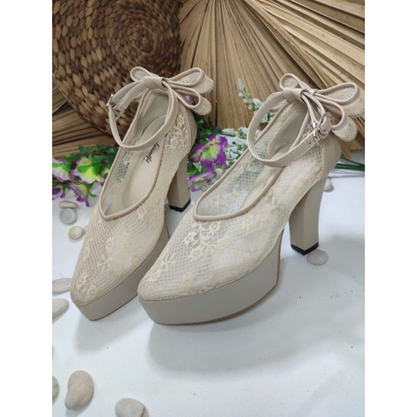 sepatu v Merrisa cream pita tinggi 10cm tahu