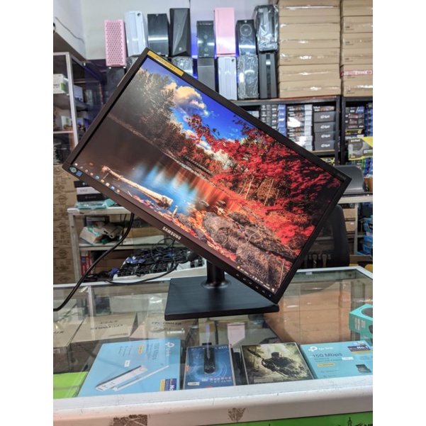 Monitor LED 22 inc Samsung Second lengkap dus