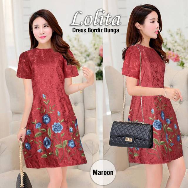 Lolita dress bunga