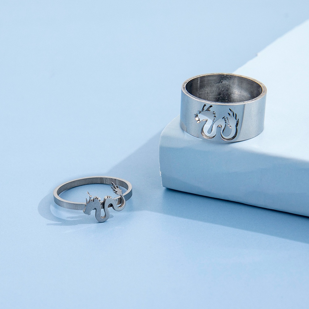 Eropa dan Amerika baru punk sederhana geometris berbentuk naga stainless steel cincin vintage akseso
