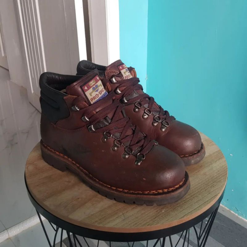 Sepatu Outdoor Second Prospecs