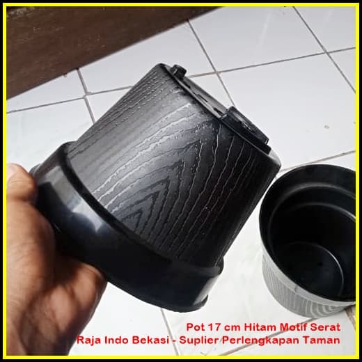 Pot Bunga 17cm Hitam Pot Tanaman Hias Grosir Murah Plastik Pot 17 cm