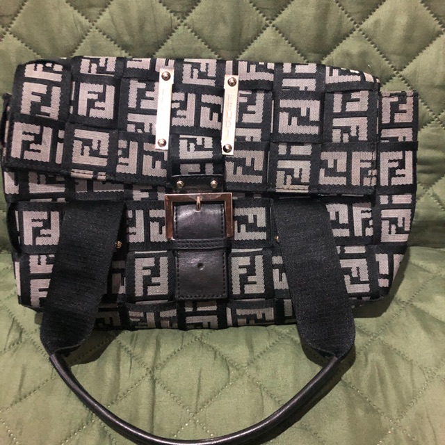 Tas Fendi authentic