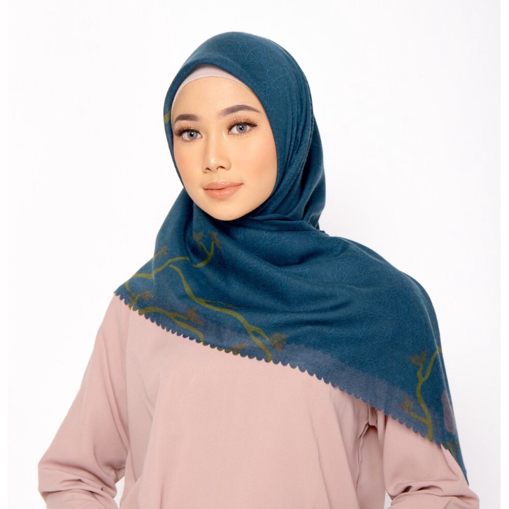 Hijab Segi Empat Pulau Muna by ZM Zaskia Mecca