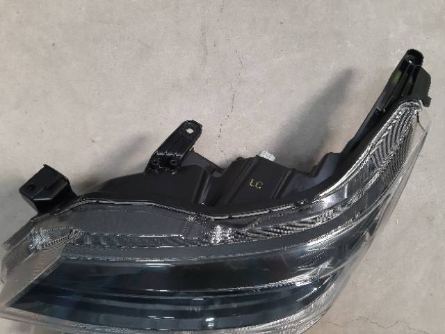 Headlamp kiri avanza xenia 2019 ori copotan