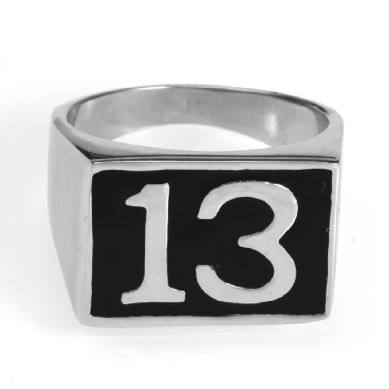 Cincin Biker Desain Lucky 13 Bahan Stainless Steel Warna Silver Ukuran 7-14 Untuk Pria