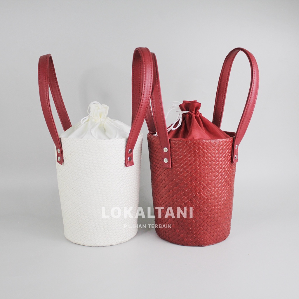 

Tas Souvenir Pandan Tabung/ Tas Hampers Anyaman Sincia/ Tas Toples Kue Kering Imlek CNY