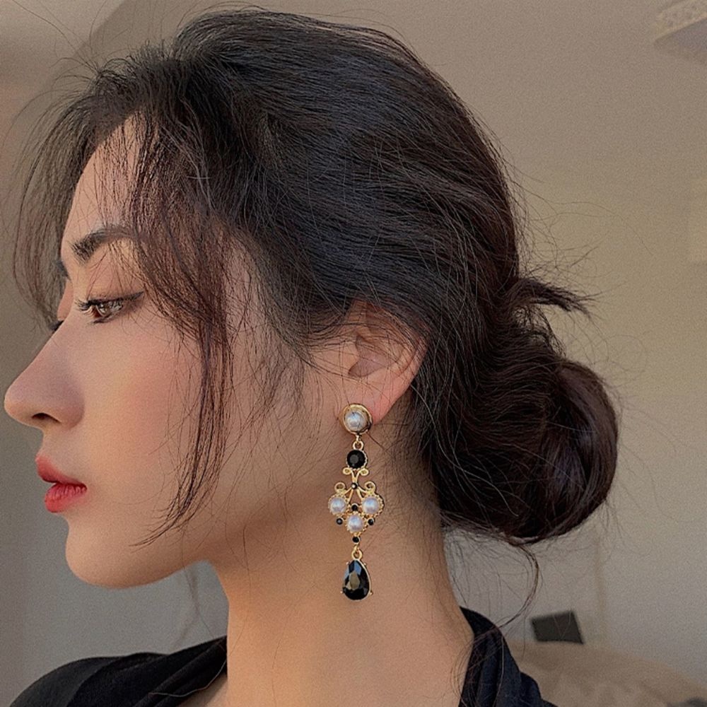 Anting Tusuk Gantung Temperament Warna Hitam Untuk Wanita