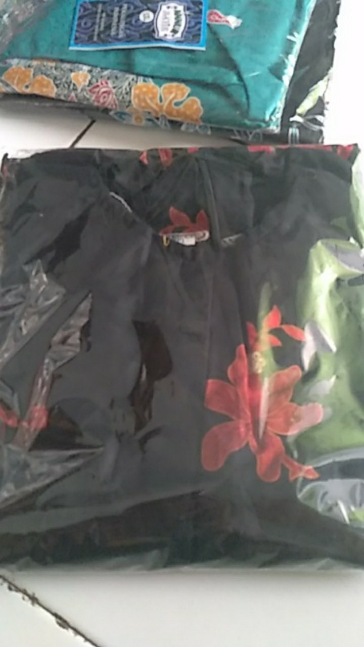 Grosir Terlaris Genes Jelita Tunic Navbor Yelbor Whitbor Creambor Tunik Batik Modern Hrb058