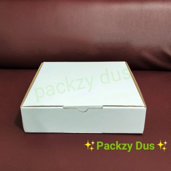 

BOX DIECUT / PIZZA UK 25x25x5 PUTIH
