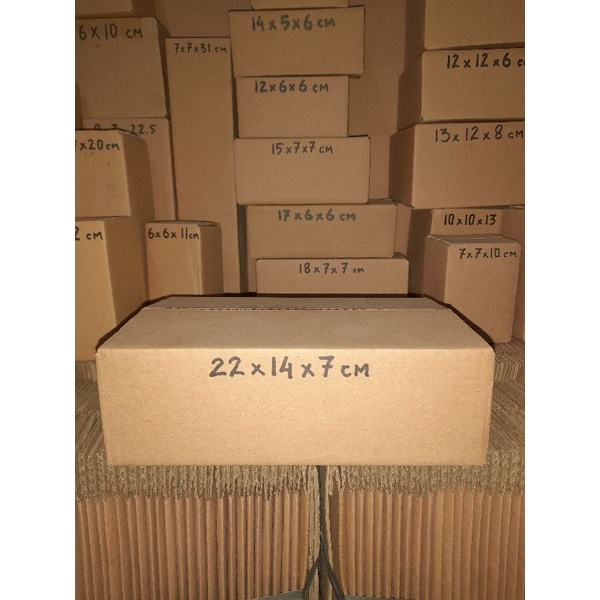 

Kardus 22x14x7 cm baru polos luar dalam