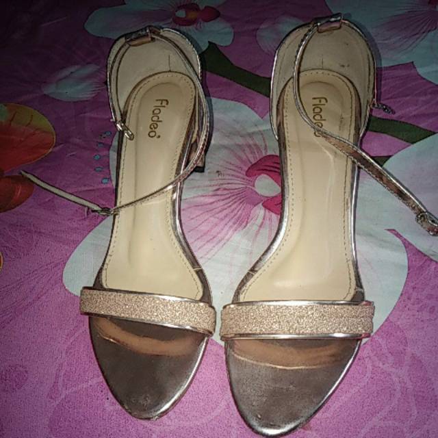 Heels fladeo