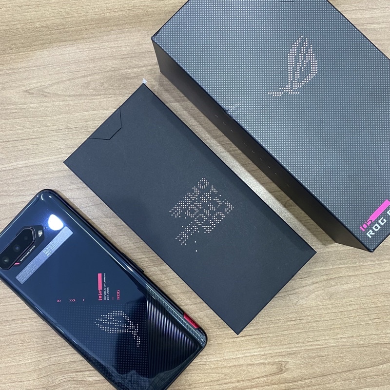 ASUS ROG 5 8/128 second like new