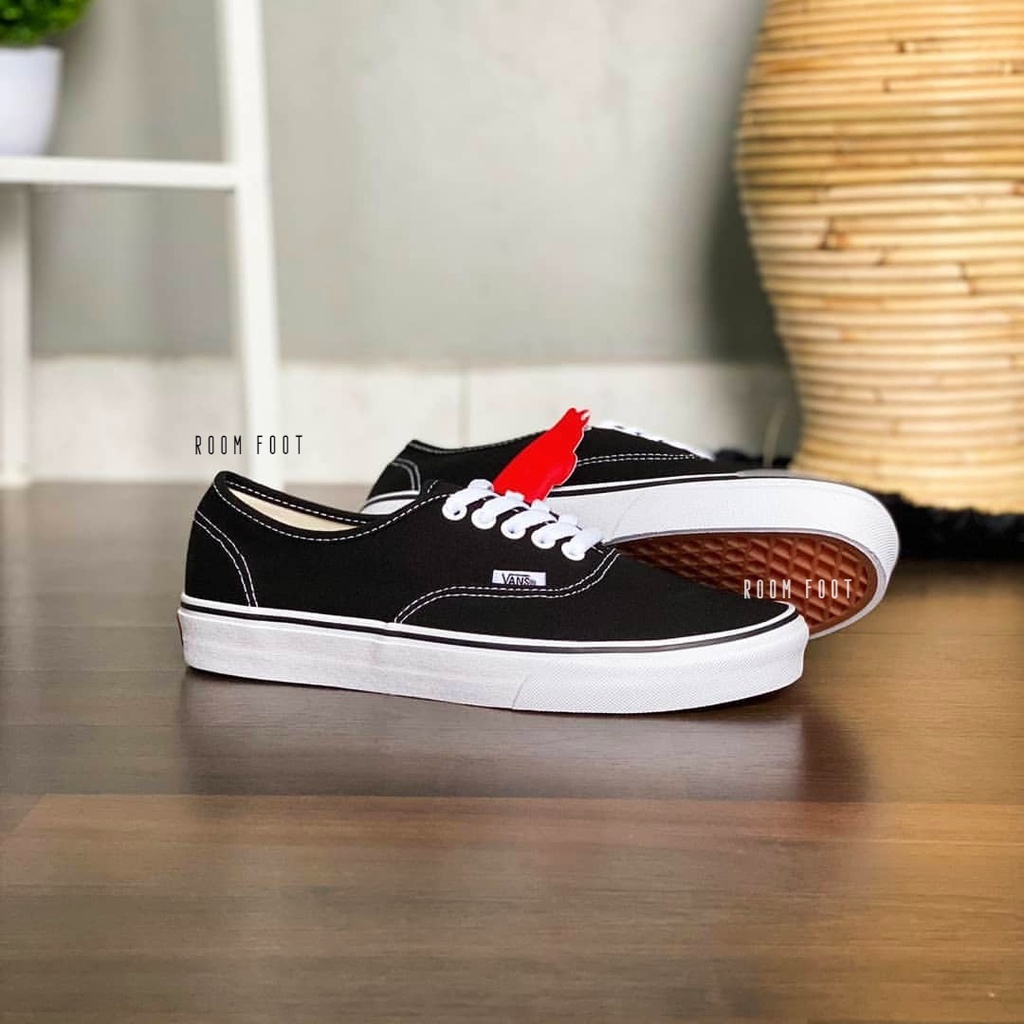 Sepatu Authentic Black White / Sneakers Authentic Hitam Putih