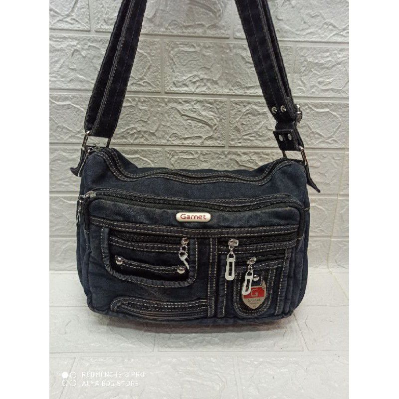 Tas slempang wanita jeans original garnet