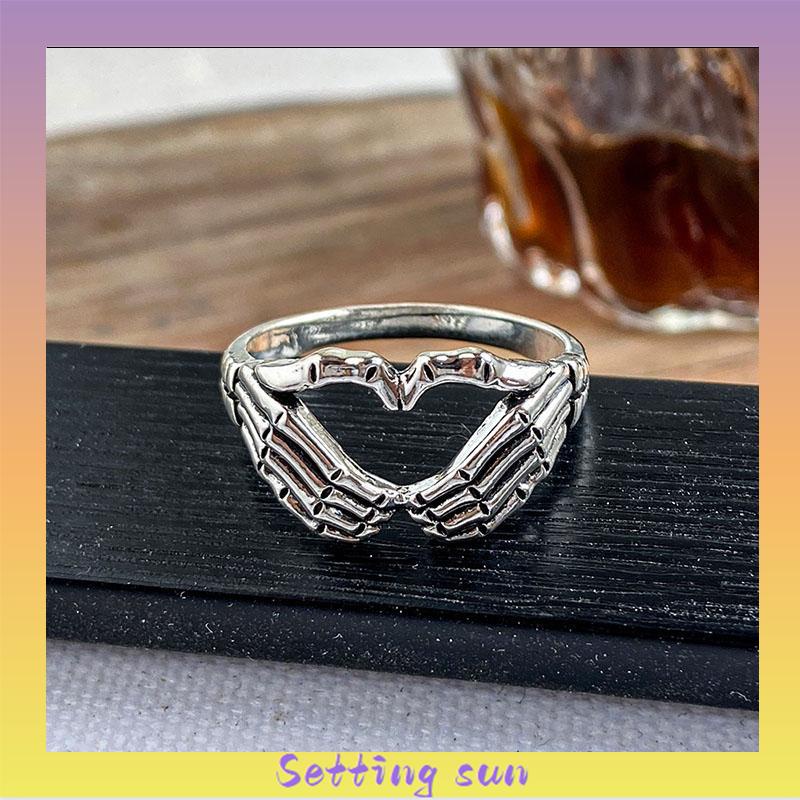 COD✨Korea Retro Hell Ghost Tangan Cinta Cincin Mendominasi Tren Pria Dan Wanita Cincin Perhiasan TN