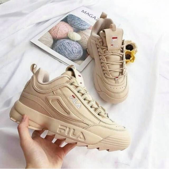 fila disruptor tan