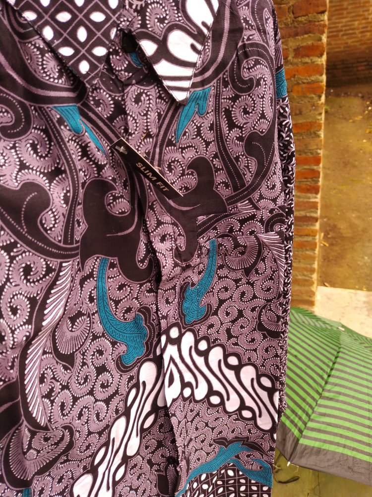 Kemeja Batik Pria Lengan Panjang Slim Fit Batik Pria Lengan Panjang Modern