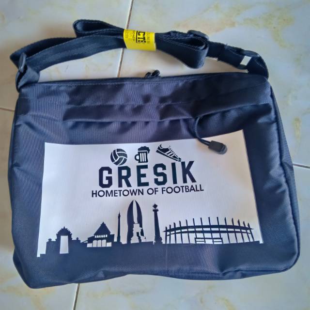 Tas Selempang Slingbag Casual  Siluet Kota Gresik