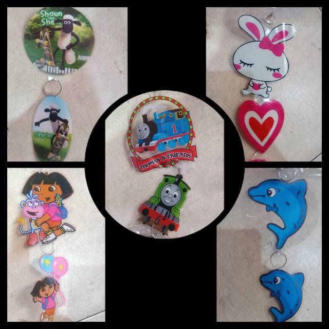 Tirai plastik karakter