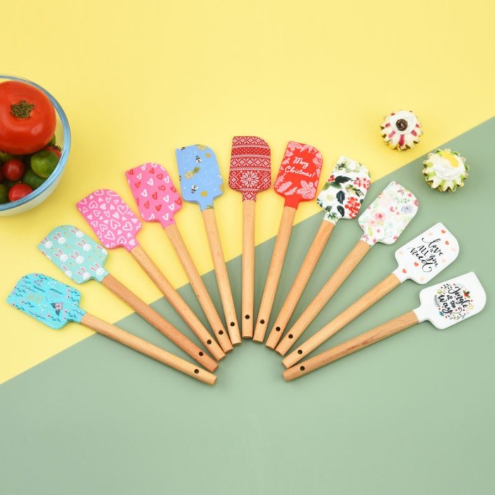 Spatula Silicone Gambar Karakter Print Motif Scraper Tahan Panas