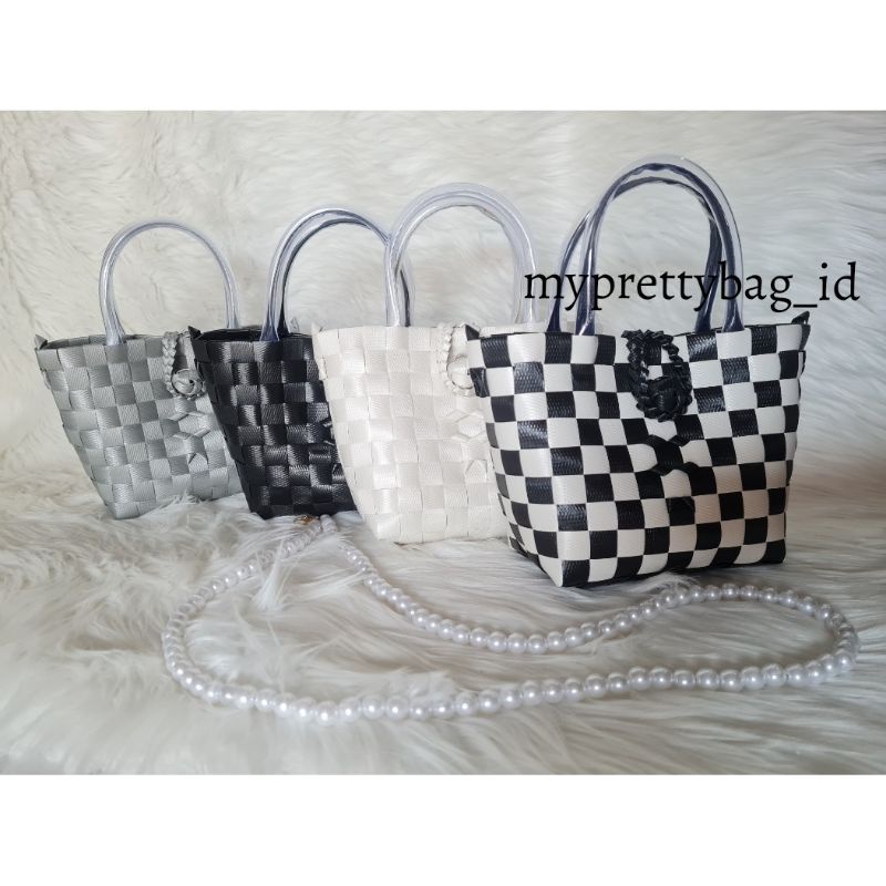 READY Tas Embos Mini SlingBag Tas Anyam Mini Pearl Strap Premium