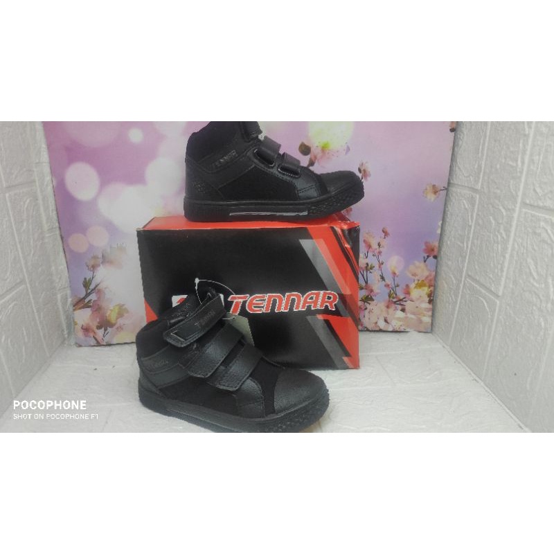 SEPATU TENNAR  29-32 Cocok untuk sekolah harga murah kwalitas wah size 30 insole 19 cm