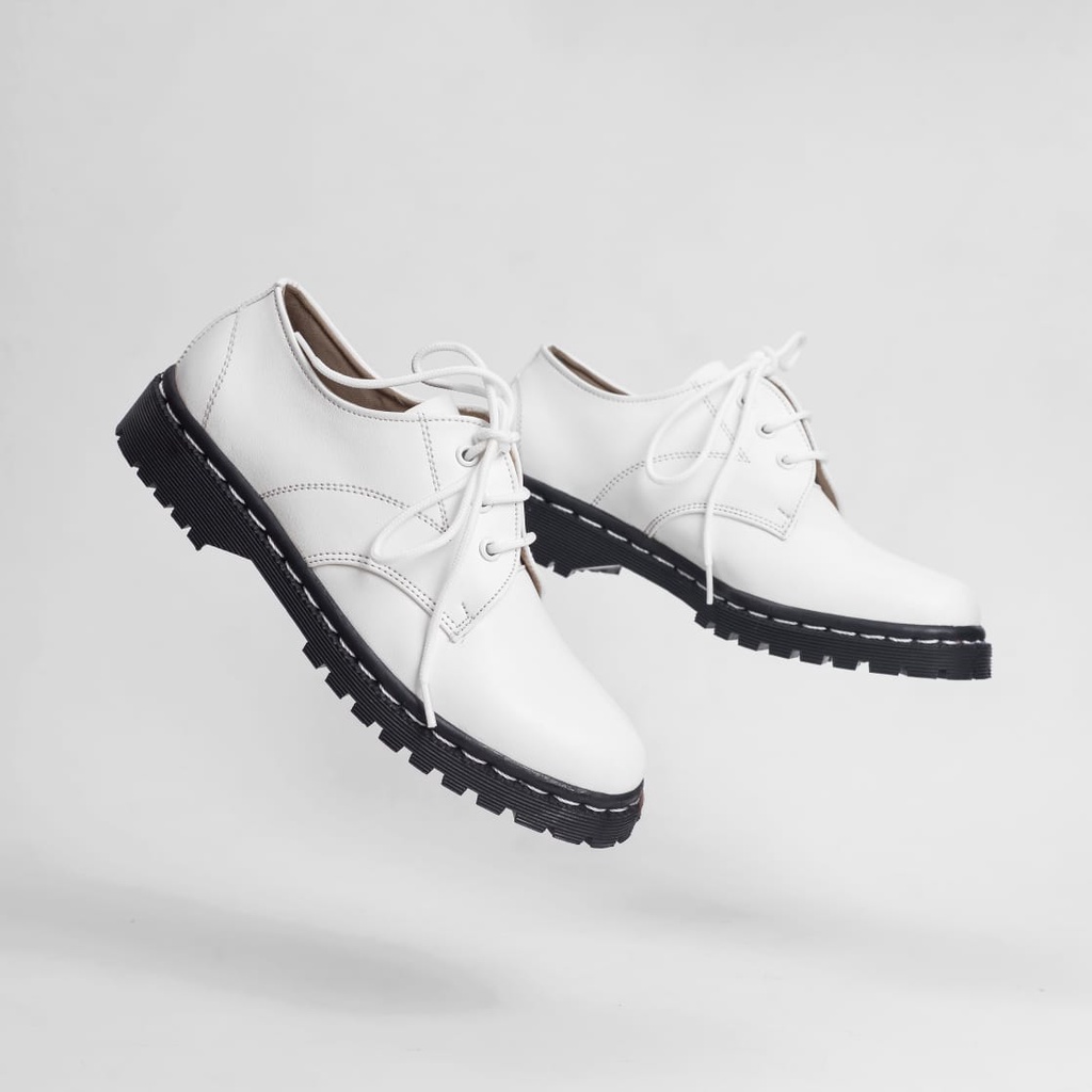 Sepatu sneakers wanita murah VIA SHOES WHITE