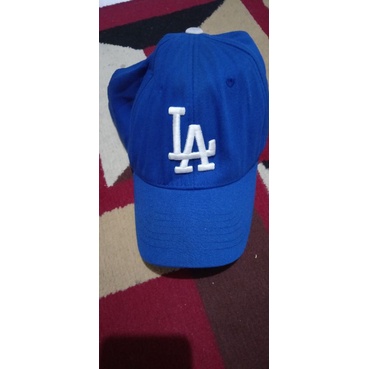 topi MLb LA