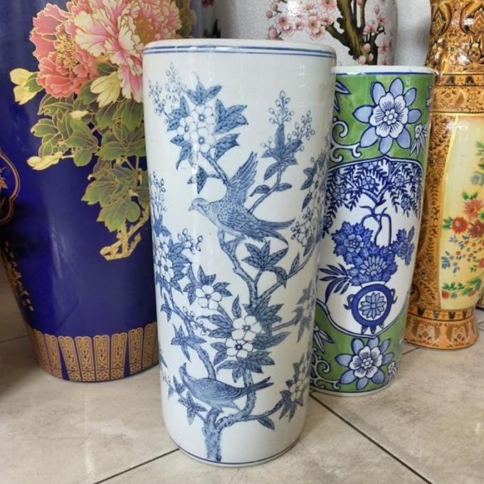 Tempat Payung Keramik biru putih/ Vas Keramik model daun/ Vas Keramik