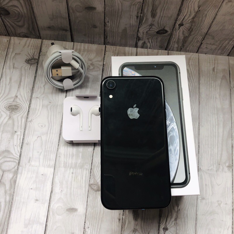 Jual IPHONE XR BLACK 128GB SECOND (ALL OPERATOR) | Shopee Indonesia