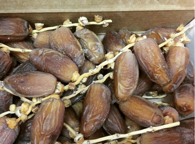 PROMO KURMA TUNISIA TANGKAI/PALM 500gr | Shopee Indonesia