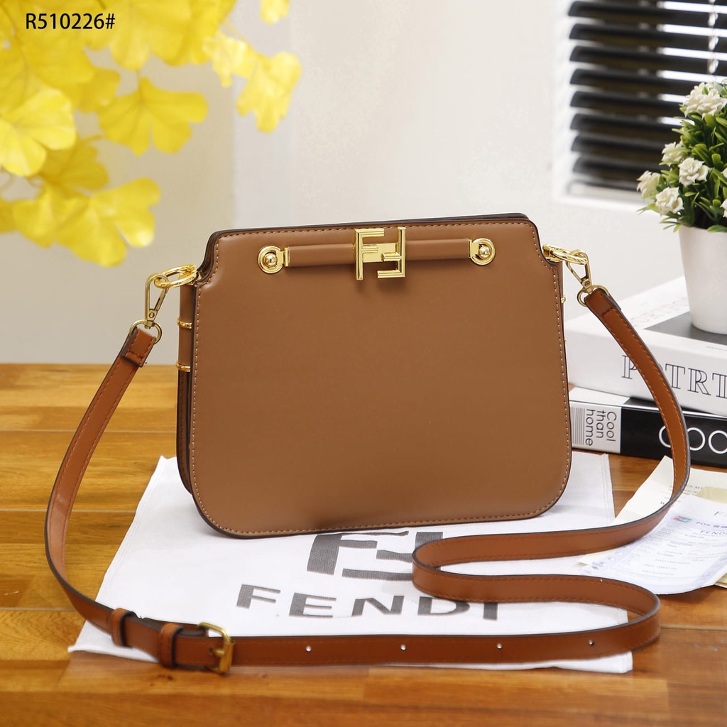 FD Touch with Metal FF Clasp Shoulder Bag Gold-Finish Metalware R510226