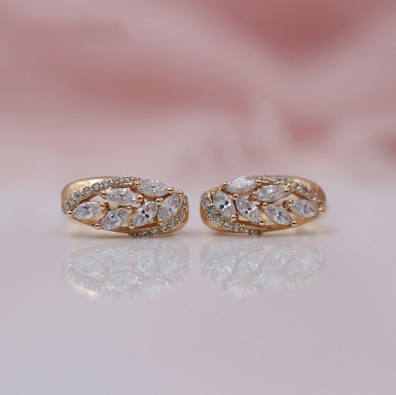 Anting Zircon Bentuk Mata Kuda Warna Rose Gold Untuk Wanita