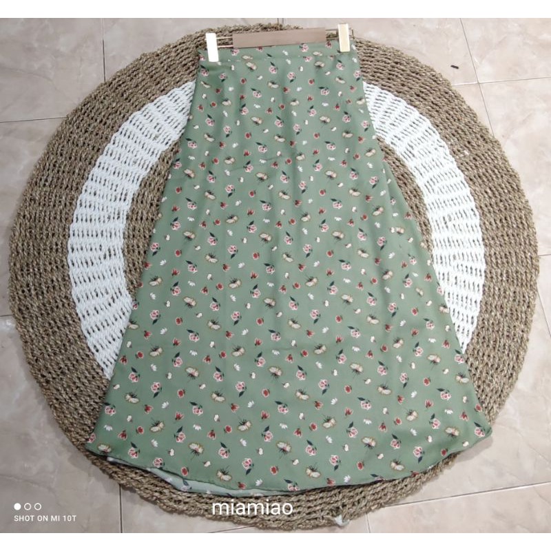 SKIRT SHAKILA A-LINE/ROK SERUT SHAKILA PREMIUM.Flare A-line.korean stlye. pakaian wanita fashion modis terupdate-ROK YURI OLIVE