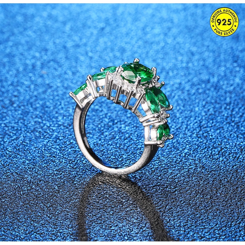 Cincin Berlian Emerald Inlaid