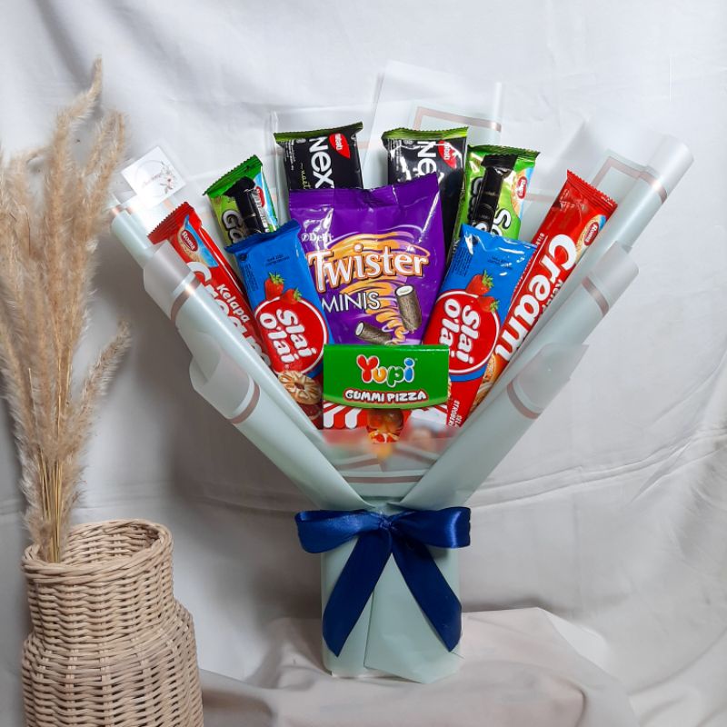 

bouqet wisuda// bouqet murah//bouqet snack