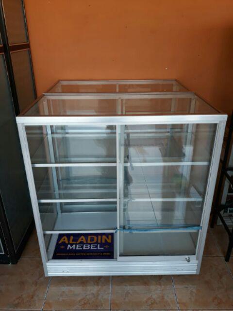 Etalase Satu Meter Sidoarjo