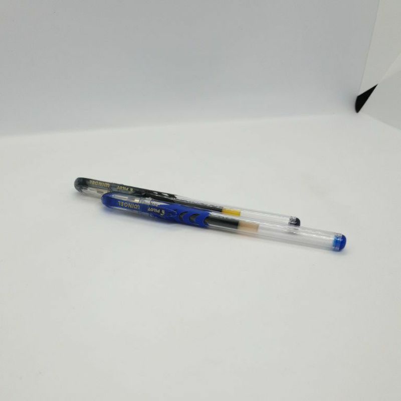 

ballpoint / pulpen / pen gel pilot BL-WG-7 wingel biru hitam 0.7