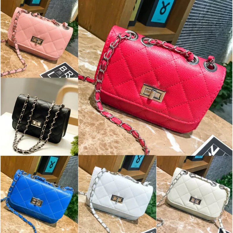 Tas Selempang Wanita ANABELE LUVIA Sling Bag Jait-jait Quilted Chain Strap Turn Lock Vintage Rantai