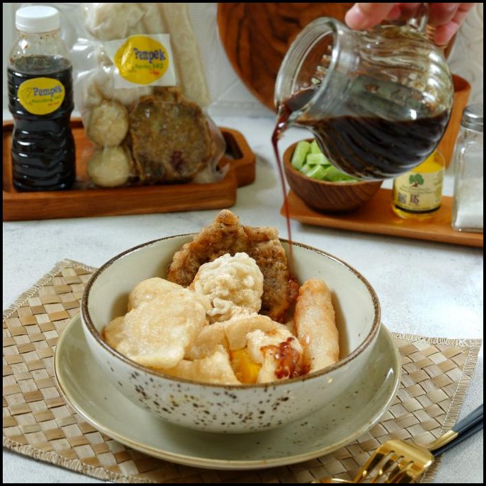 

Pempek Palembang Isi 15 Pcs