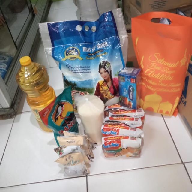 

Paket sembako idul fitri
