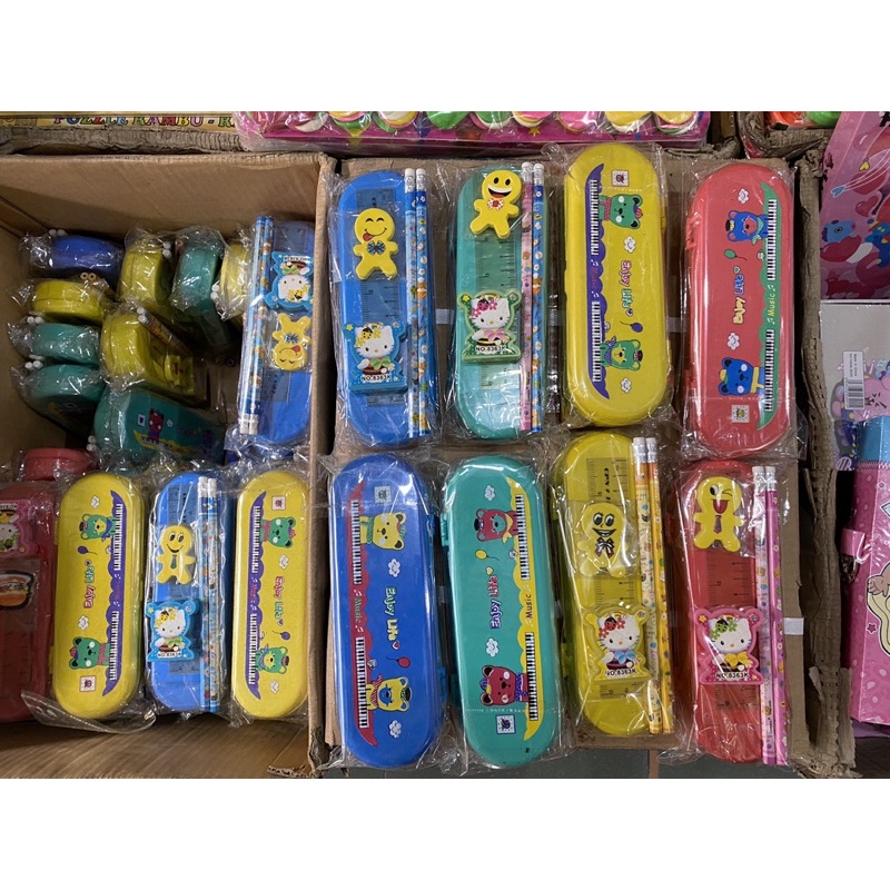 

KOTAK PENSIL SET MURAH ROLL PENSIL STIP RAUTAN
