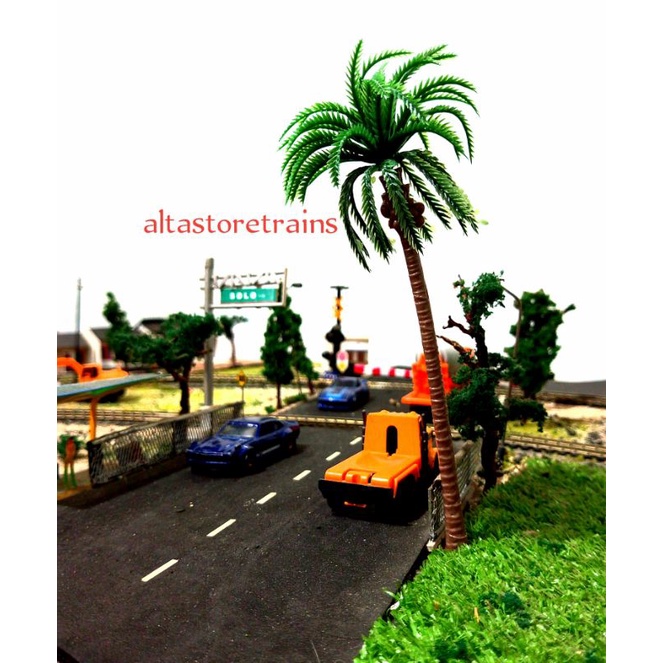 Miniatur pohon kelapa