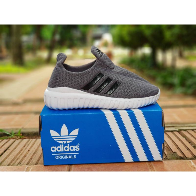 promo sepatu kids anak adidas slip on size 30-35