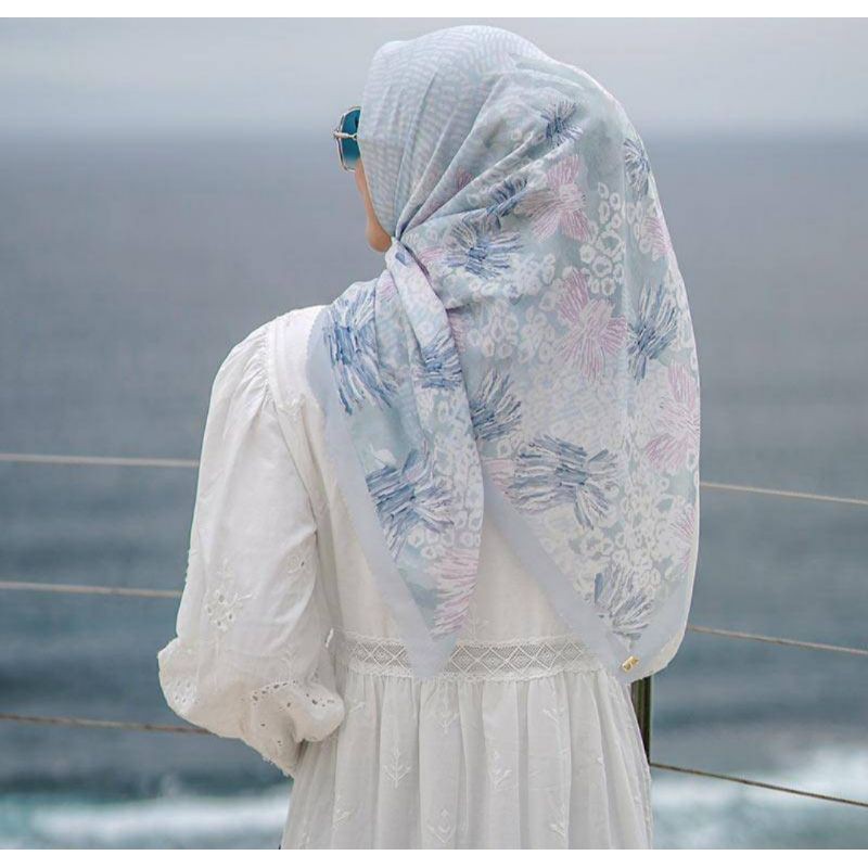 new buttonscarves les amities reborn baby blue no riject