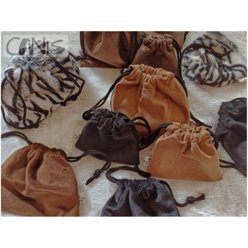 Custom Pouch Serut Velvet souvenir pouch Medium Besar