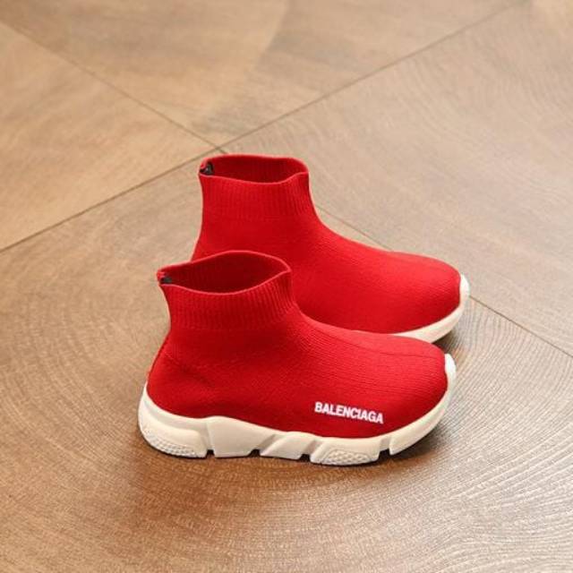 Sepatu balenciaga anak