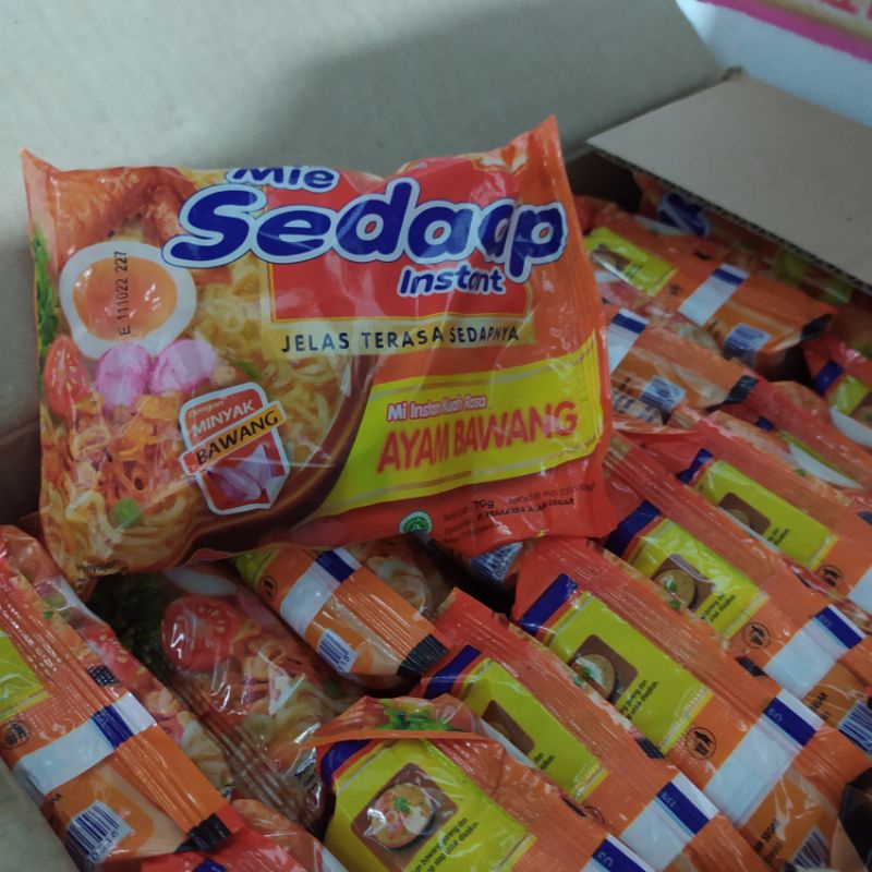 

mie sedap kuah rasa Ayam bawang isi 5×70g sedap ab mie kuah instan