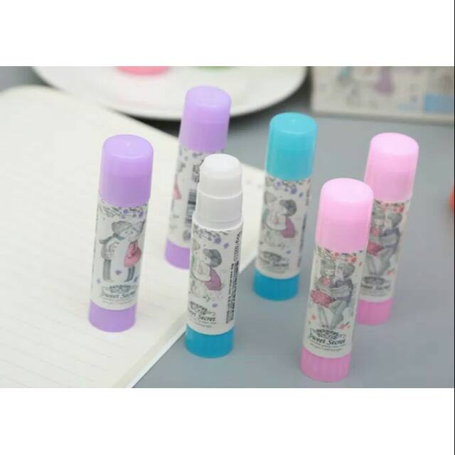 

Lem Kertas Stick Sweet Secret 10g